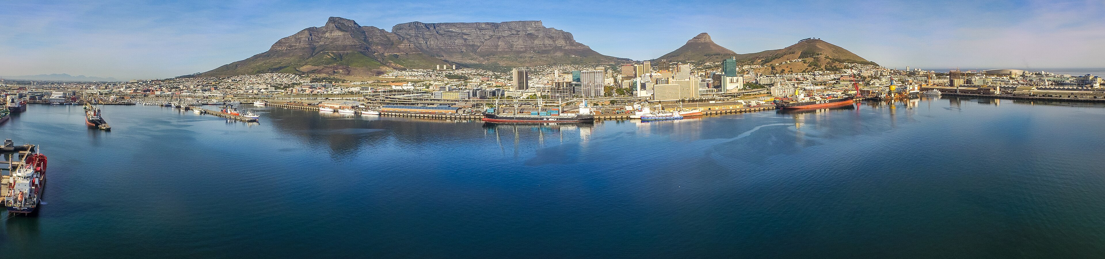 The Port of Cape Town and Table Bay harbour with Table Mountain behind