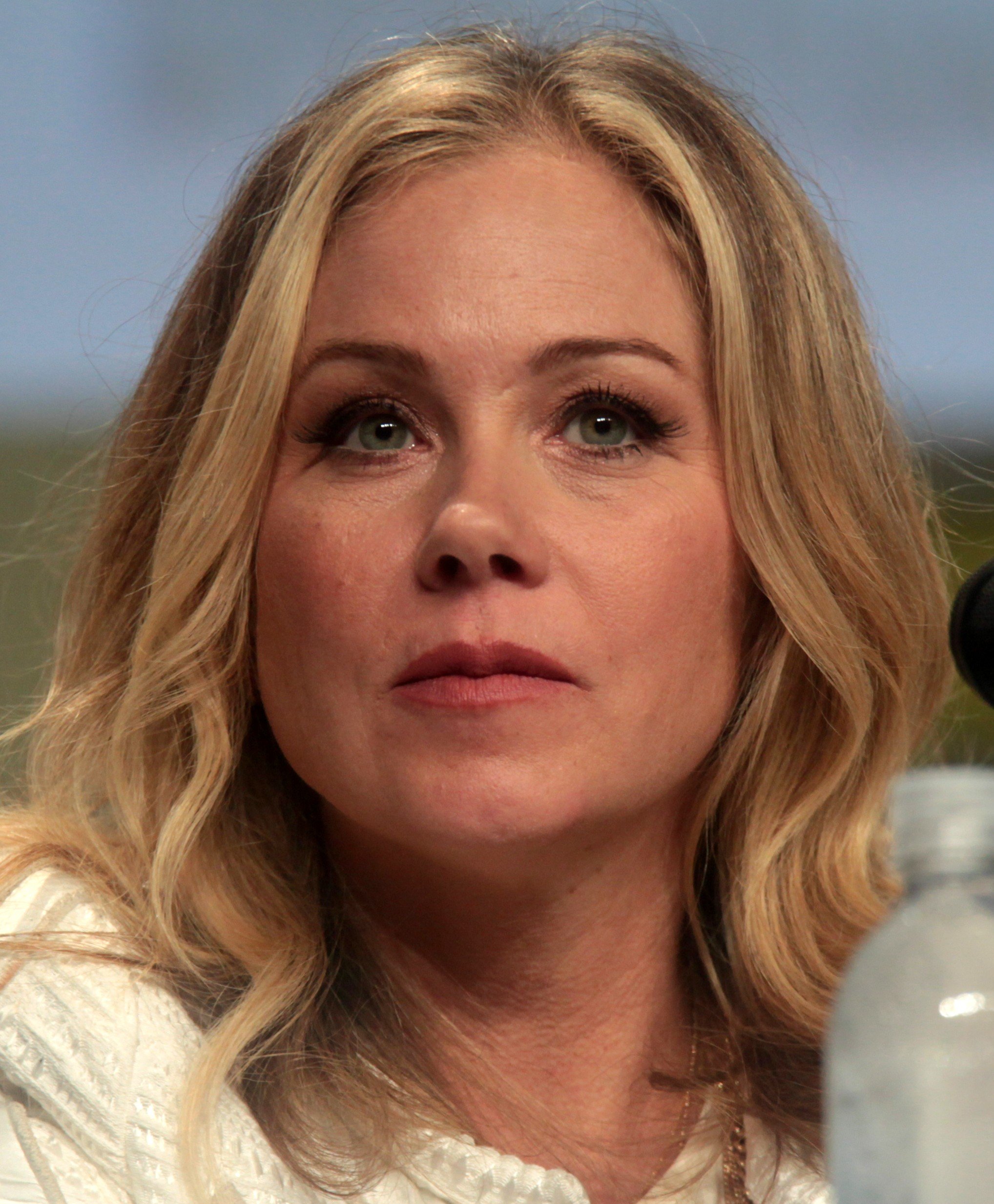 Christina Applegate at a public appearance in 2014, before her 2021 multiple sclerosis diagnosis