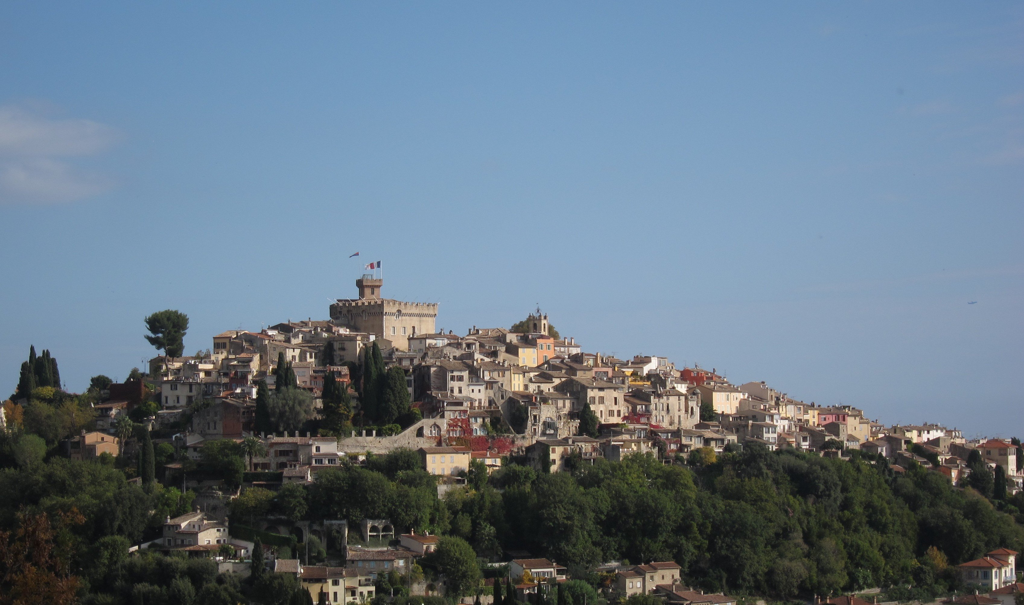 The old town of Haut-de-Cagnes on its hill above the Mediterranean coast